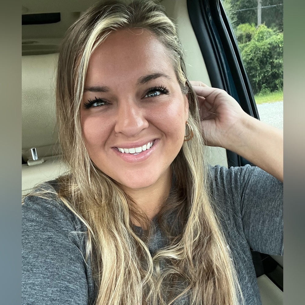 Meet your Posher, Brooke